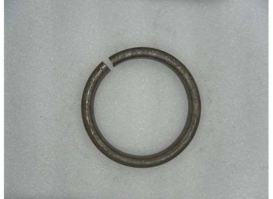 Кільце коване металеве д-70 мм (база 0 12*6 мм)-1