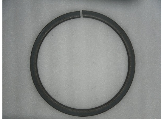 Кільце коване металеве д-170 мм (база 10*10 мм)-1