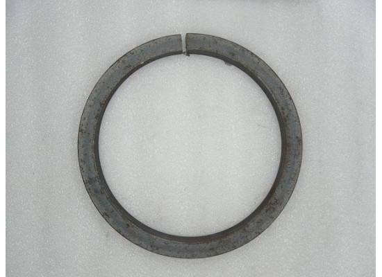 Кільце коване металеве д-130 мм (база 10*10 мм)-1