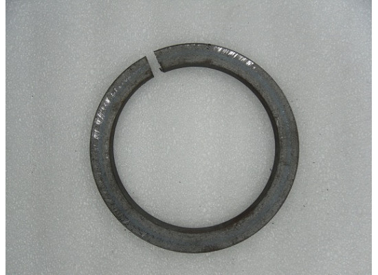 Кільце коване металеве д-100 мм (база 10*10 мм)-1
