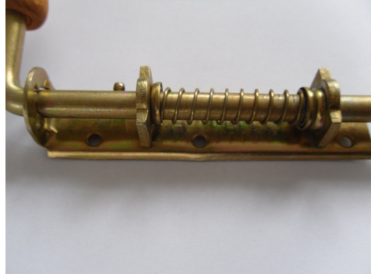 Засов для ворот гаражный 10*120 с ручкой-2